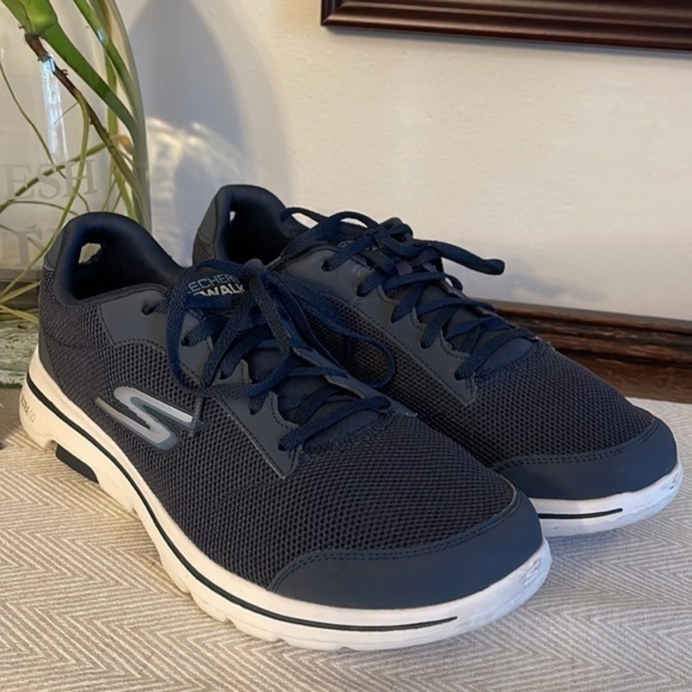 Sketchers Air Cooled‎ Goga Mat Go Walk size 10.5